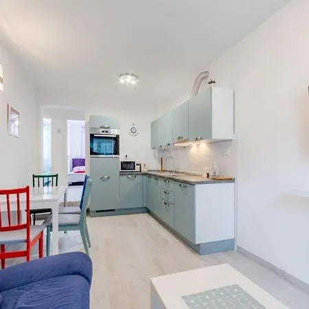 Apartamento Karlo - Two Bedroom With Balcony Matani *