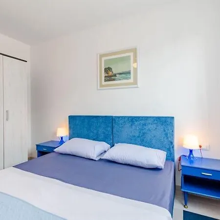 Karlo - Two Bedroom With Balcony Matani *